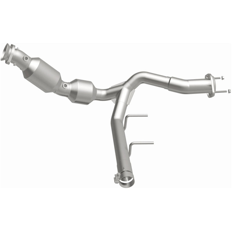 Magnaflow 21-23 Ford F-150 3.5L Right Underbody Direct Fit Converter