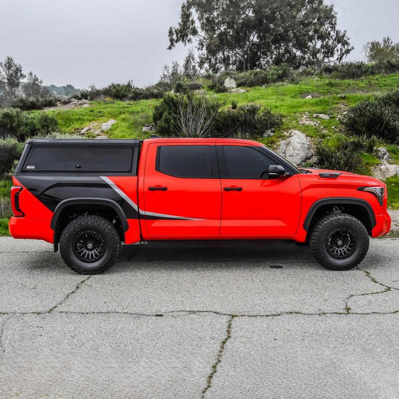 Westin EXP Truck Cap COMPLETE KIT A + B (22-25 Toyota Tundra CC 5.5ft. Bed)