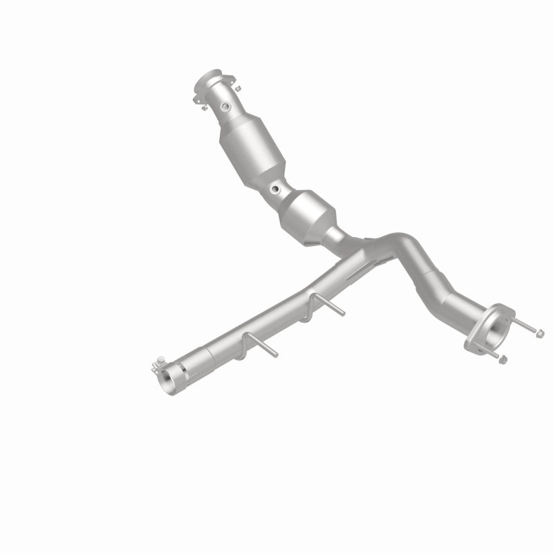 Magnaflow 21-23 Ford F-150 3.5L Right Underbody Direct Fit Converter