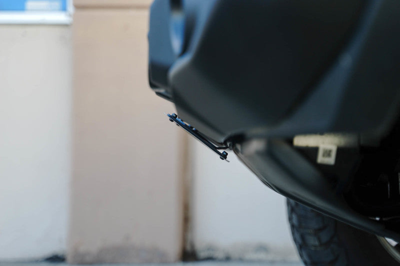 DV8 Offroad 2021 Ford Bronco | Capable Bumper Slanted Front License Plate Mount