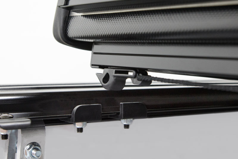 Access 22-24 Toyota Tundra 5ft6in Bed LoMax Professional Series Cover