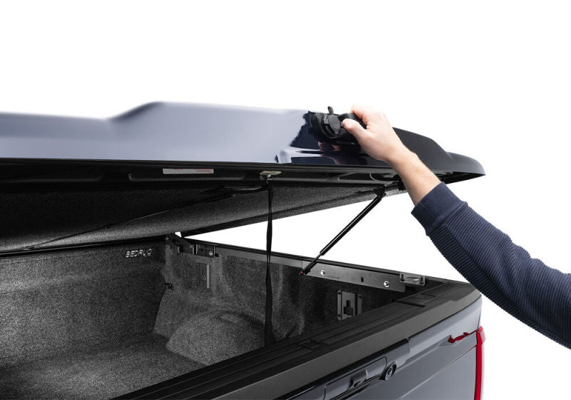 Undercover - Ford 2022 Lightning / 23-24 Ford F-150 5.5 ft Short Bed Tonneau Cover