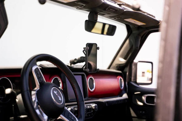 DV8 Offroad 15-20 F-150/17-21 F250/350 Digital Device Dash Mount