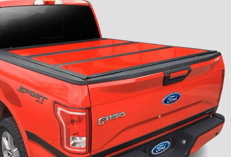 UnderCover 15-17 GMC/Chevy Canyon/Colorado 72in Fusion Bed Cover - Pull Me Over Red