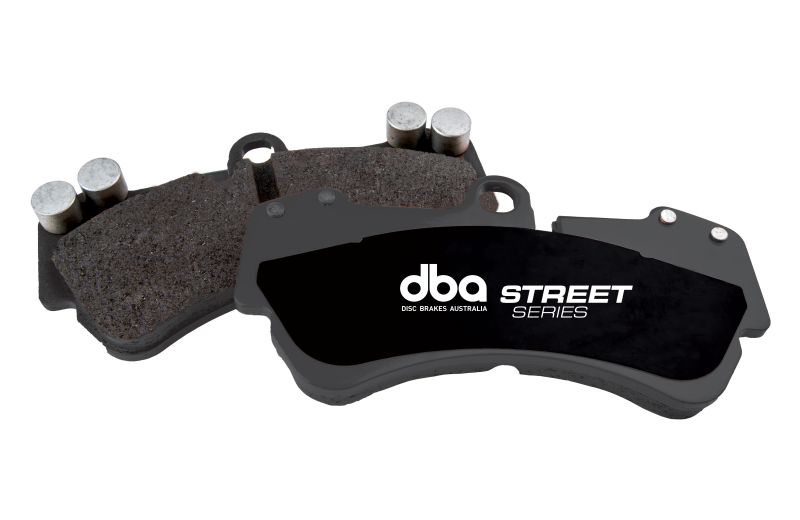 DBA 15-17 Mercedes-Benz CLS400 4Matic AWD (4 Piston Caliper) Front Street Series Brake Pads